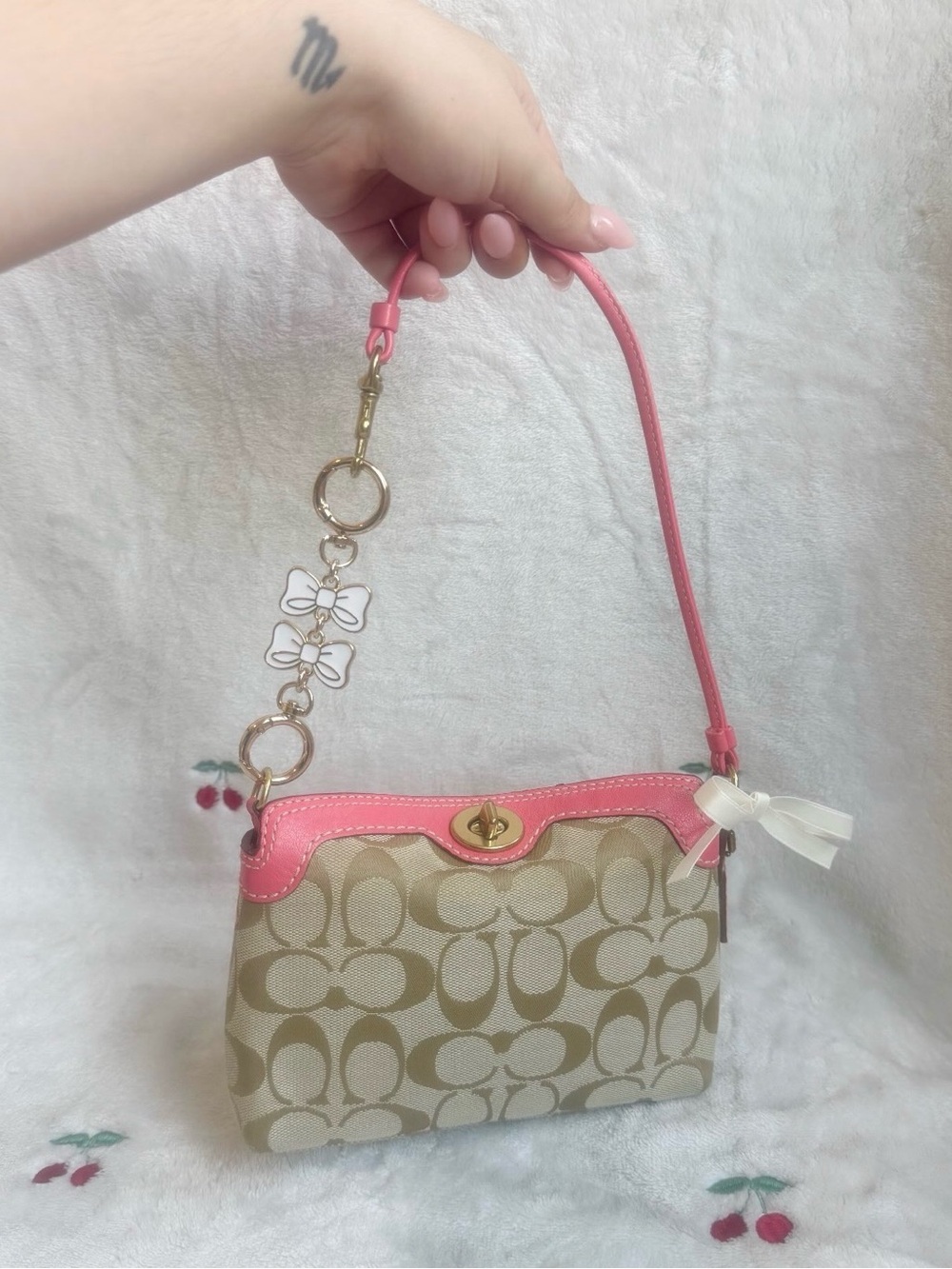 vintage coach mini turnlock in tan&pink